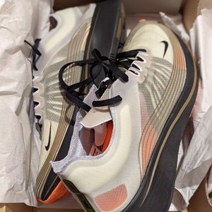 Nike zoom fly  flight jacket